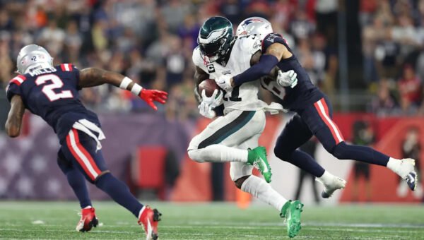 A.J. Brown shares childhood Patriots photos after trade to New England