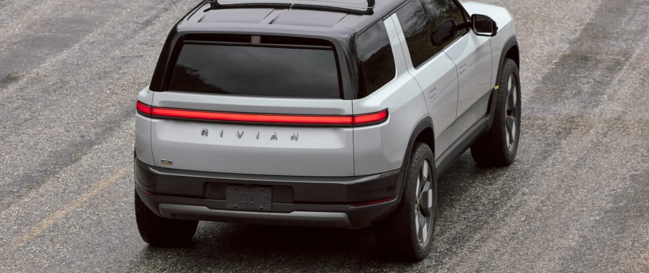 Rivian cuts hundreds of workers after R2 deliveries start