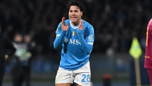 Roma make inquiries for Napoli’s Vergara
