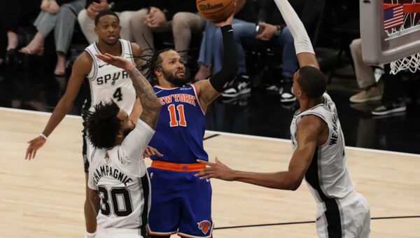 Jalen Brunson, Knicks try to prevent distractions before Game 3 in New York