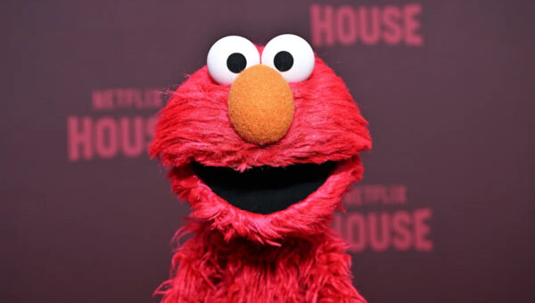 Elmo doubles down on NBA Finals tweet that infuriated Knicks fans