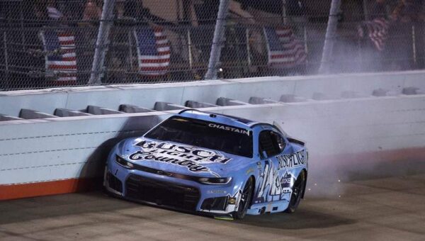 Ross Chastain wants to make it up to fan who got hit by exploding brake rotor at Cracker Barrel 400