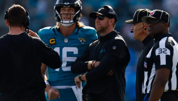 ESPN NFL reporter with key question Jaguars Lawrence, Coen must answer