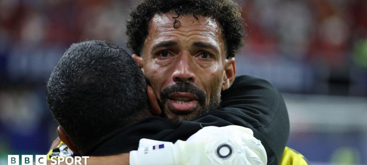 Cape Verde goalkeeper set to be reunited with his mum