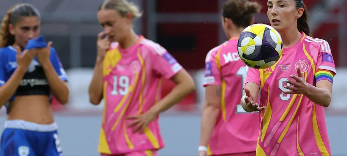 Scotland 'living dream' thanks to 'humble' superstar Weir