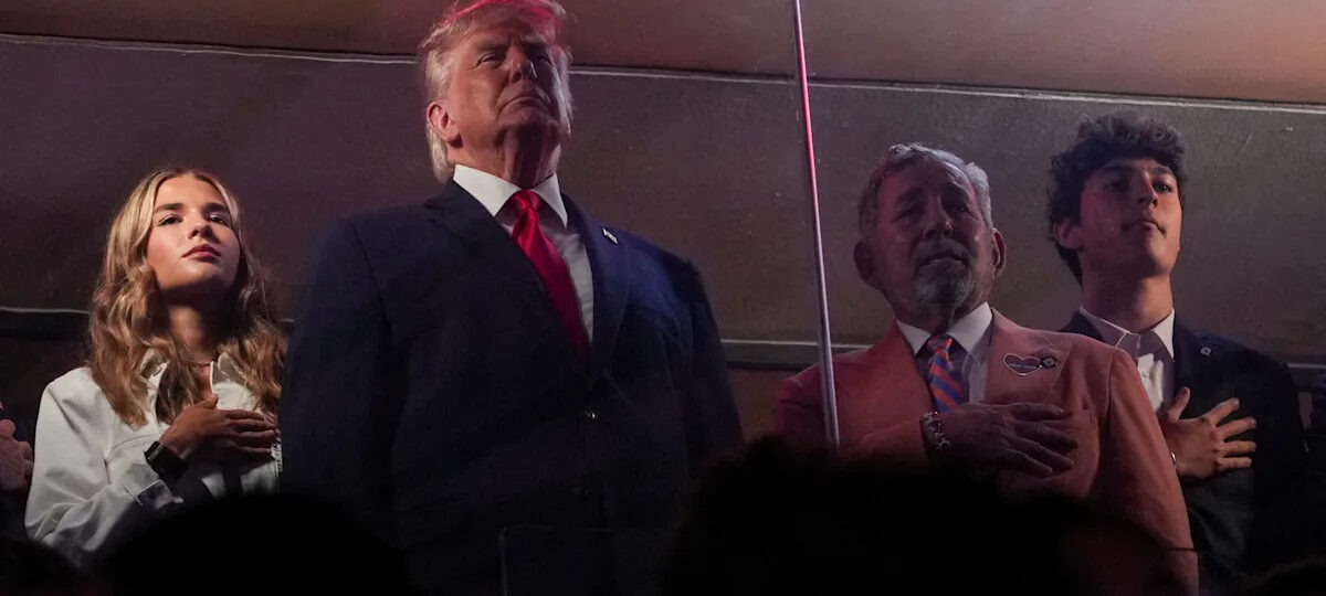 Knicks fans mostly boo Trump during NBA Finals appearance. See video