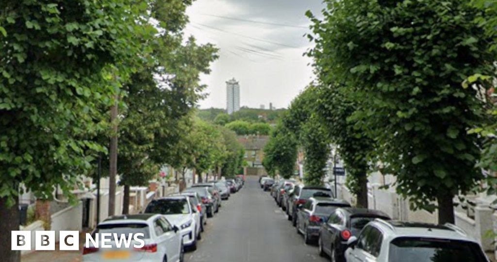 Girl and two boys held over teen's fatal stabbing
