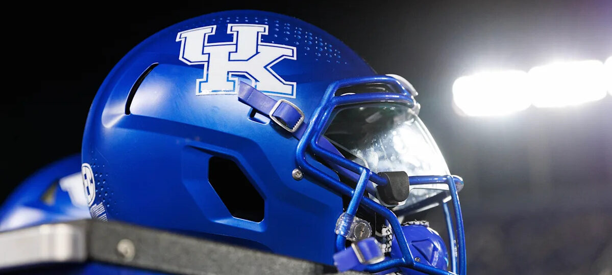 Kentucky makes the final list for an elite offensive line recruit