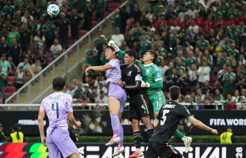 Goalkeeper Raúl Rangel's elite play and South Korea's mistake help Mexico advance