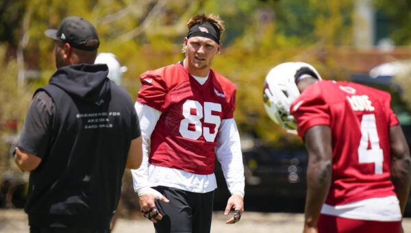 Trey McBride, Elijah Higgins participate in Tight End Unversity