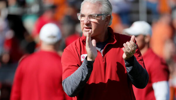 Judge rules in favor of fired football coach in lawsuit vs. UCF