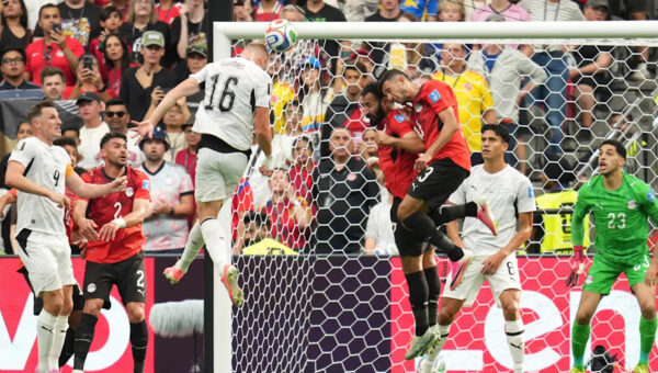 Surman gets World Cup goal but New Zealand falls to Egypt 3-1