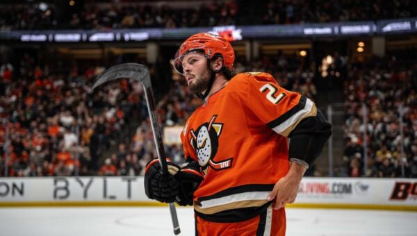 Ducks' Mason McTavish trade rumor involves Rangers, Blues