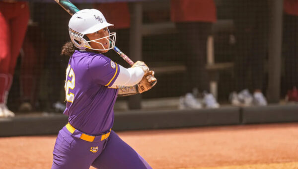 Florida softball reportedly grabs transfer of LSU All-American Tori Edwards