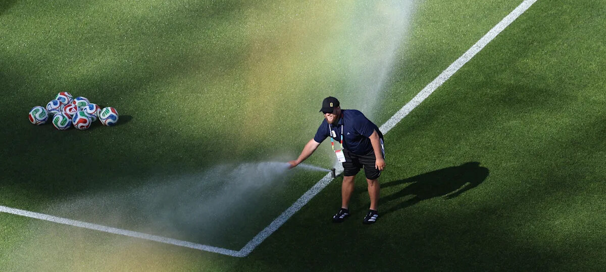 Sprinkler malfunctions at halftime of Iraq-Norway World Cup match at Gillette Stadium