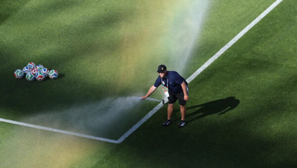 Sprinkler malfunctions at halftime of Iraq-Norway World Cup match at Gillette Stadium