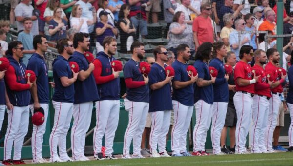 Red Sox Legend Explains Why Boston Shouldn't 'Blow It Up Yet'