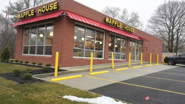 Chili’s, Waffle House and more: This World Cup fan is on the ultimate American road trip from Tennessee to Houston