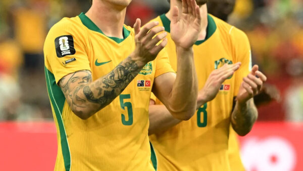 Why does Australia wear yellow and green at the World Cup?