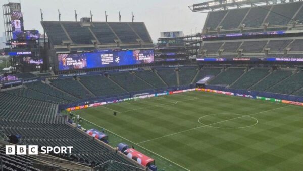 Gates open after bad weather affects France-Iraq tie