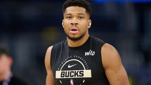 Bucks fans bracing for Giannis Antetokounmpo trade after cryptic message