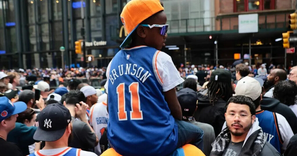 New Yorkers Shut Down Lower Manhattan, Celebrities Turn Out for Knicks Championship Parade