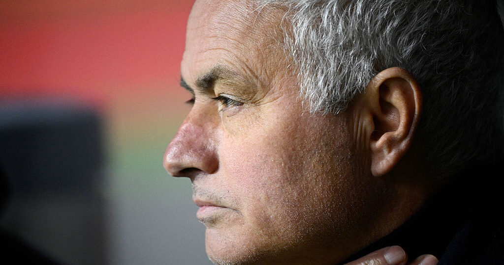 Arrival, statement, unveiling... this is how Mou's second coming will be