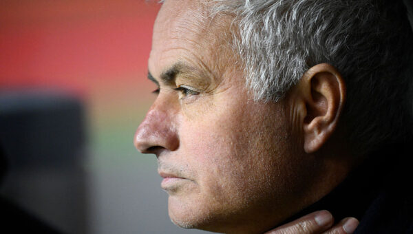 Arrival, statement, unveiling… this is how Mou’s second coming will be