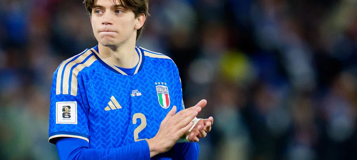 Journalist confirms Chelsea set to complete defender hijack
