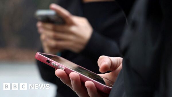 Tech firms had ‘enough time’ says Nandy, ahead of social media announcement