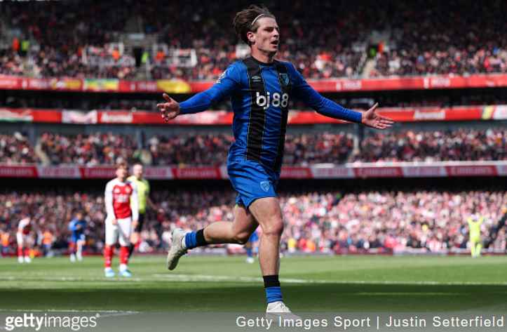 Iraola wants Scott as first Liverpool transfer