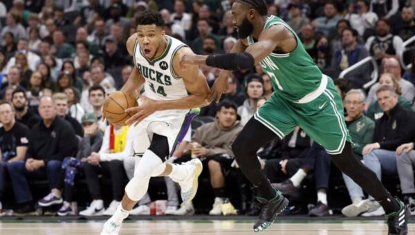 Giannis Antetokounmpo to Celtics talk gets reality check from Brian Windhorst