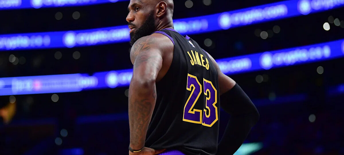 Lakers Legend Urges Team To Part Ways With LeBron James Amid Trade Rumors: “Bring In Some Fresh Meat”