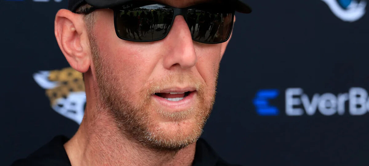 Jaguars' Liam Coen with injury updates on Cole Van Lanen, Travis Hunter