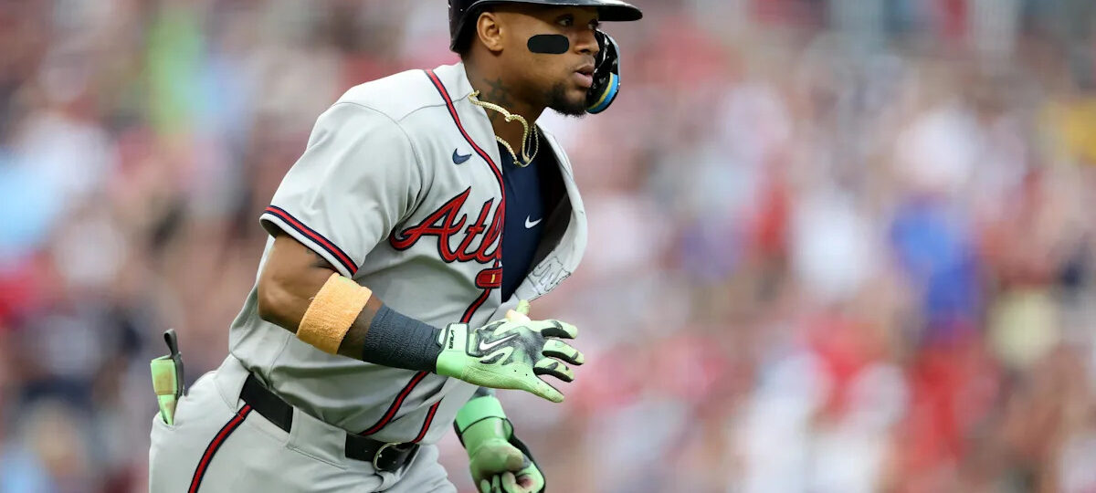 Ronald Acuña Jr. exits game with apparent leg ailment