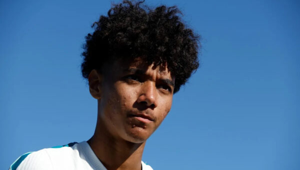 Barcelona leading the race to sign 18-year-old defensive gem – report