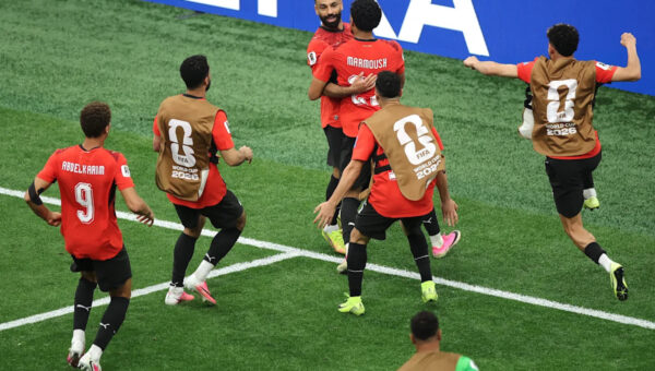 Cape Verde close to qualifying, 2-2 with Uruguay! Salah sends Egypt top