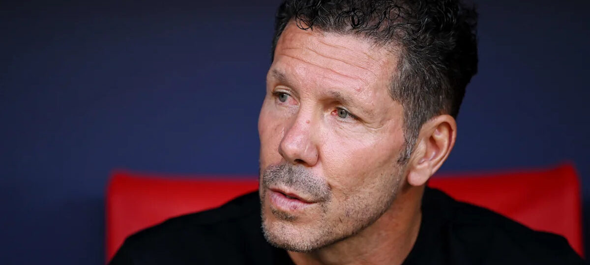 Diego Simeone sends message to Atlético over Barcelona-linked Julián Alvarez