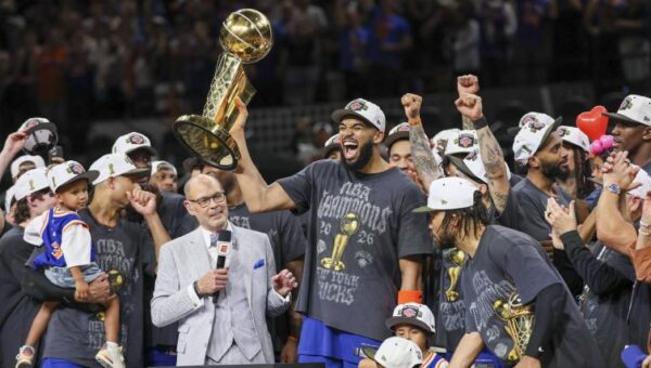 Why Knicks traded down from pick 31 in 5-pick swap with Rockets