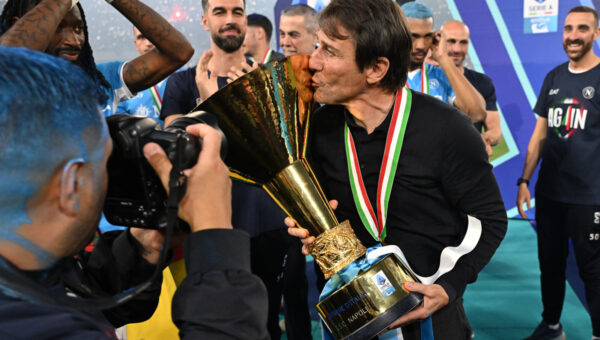 Official: Conte is no longer head coach of Napoli