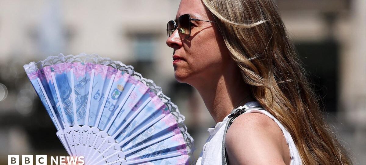 UK sees hottest June day on record as 36.1C recorded in Hampshire