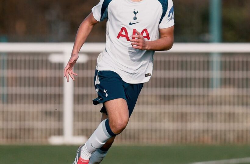 Transfer: Arsenal to sign Elijah Upson