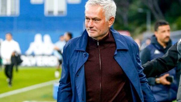 José Mourinho Officially Leaves Benfica