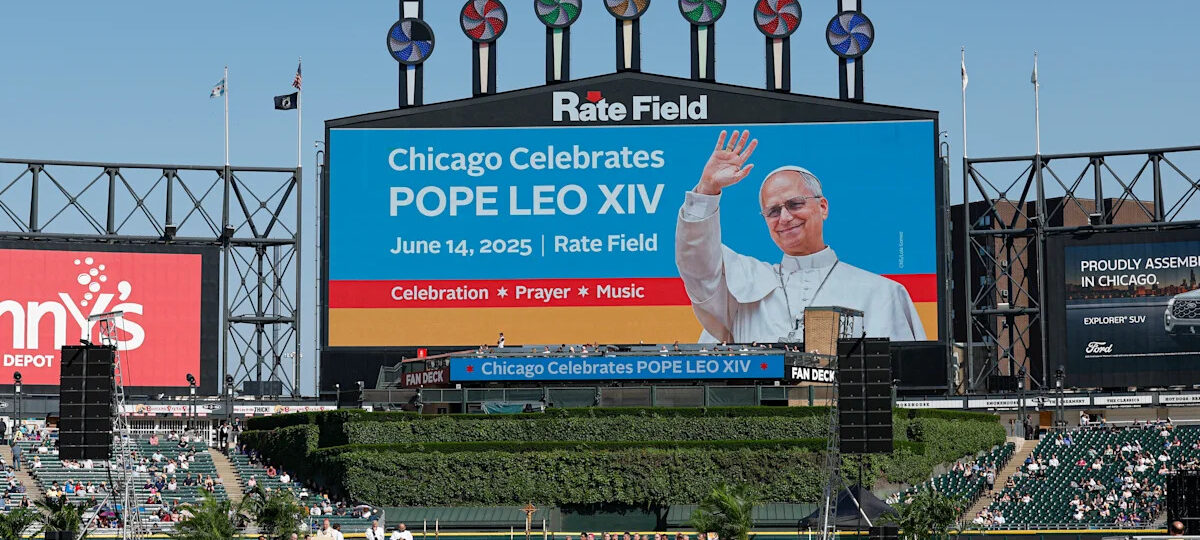Pope Leo XIV gifted baseball from Game 1 of 2005 World Series by White Sox catcher A.J. Pierzynski