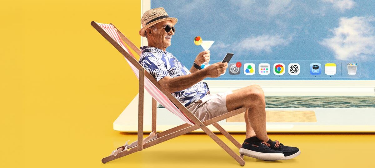 Forget the golf course, older Americans are spending their retirements online