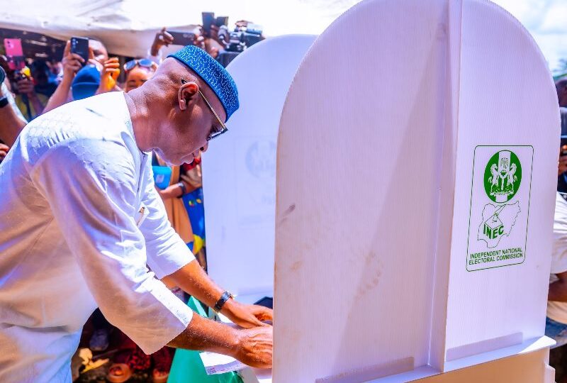 Ekiti Decides: Oyebanji casts vote, urges patience as technical issues disrupt voting