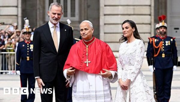 Pope begins Spain visit with praise for country’s opposition to war and support for migrants