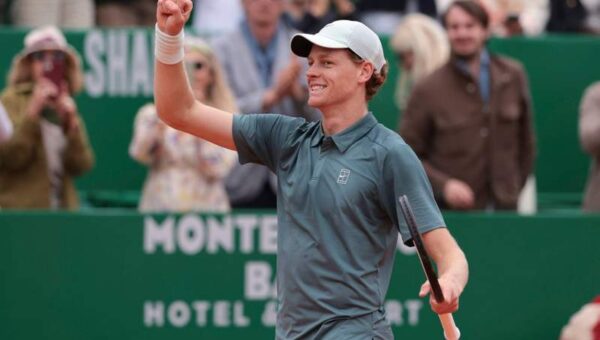 Jannik Sinner and Carlos Alcaraz warned by Mats Wilander after Alexander Zverev’s Roland Garros win