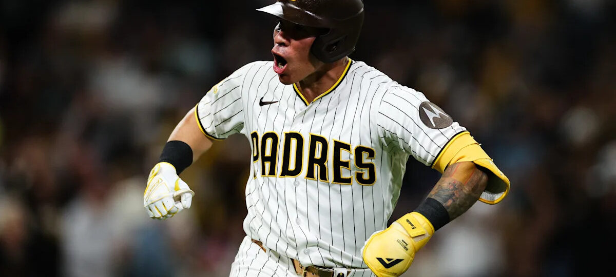 Freddy Fermin's first homer of season helps Padres halt 6-game slide with 3-2 win over Mets