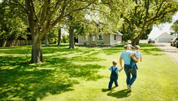 California is becoming the capital of multigenerational living. See which cities have the most multigenerational homes.